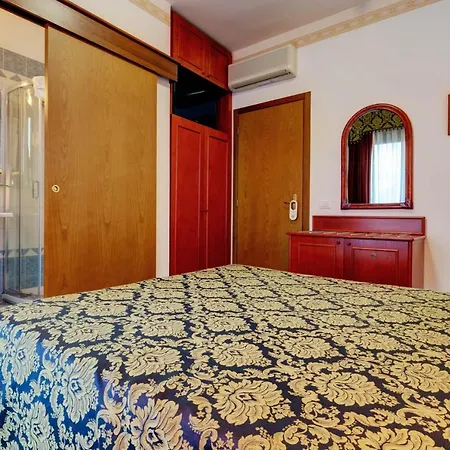 Garni San Carlo 3*
